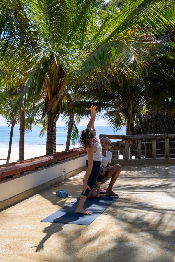 Blue Marlin Beach Hotel Diani Beach Zewnętrze zdjęcie