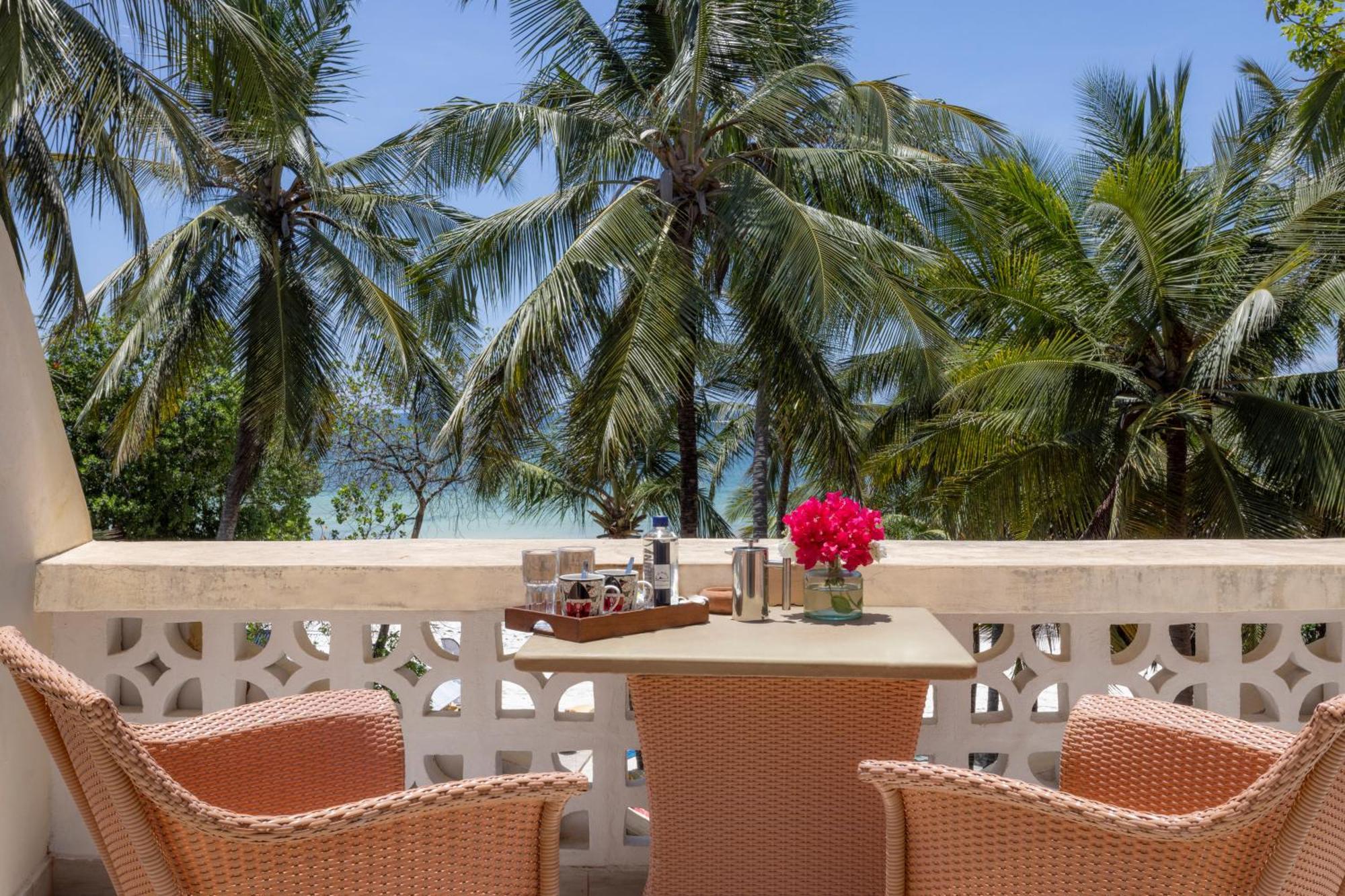 Blue Marlin Beach Hotel Diani Beach Zewnętrze zdjęcie