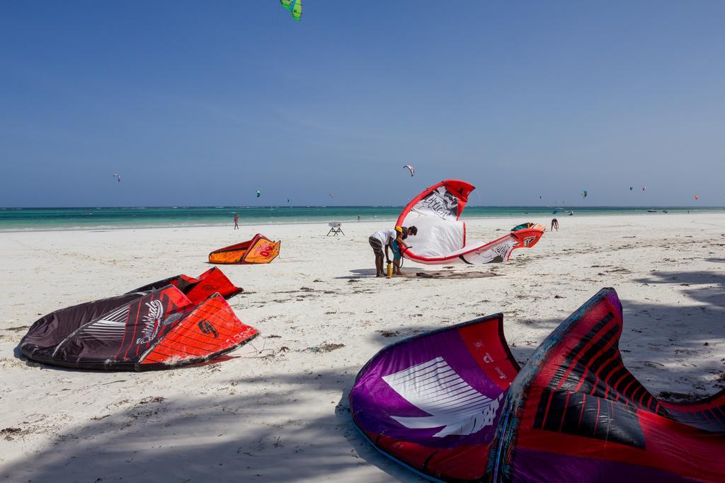Blue Marlin Beach Hotel Diani Beach Zewnętrze zdjęcie
