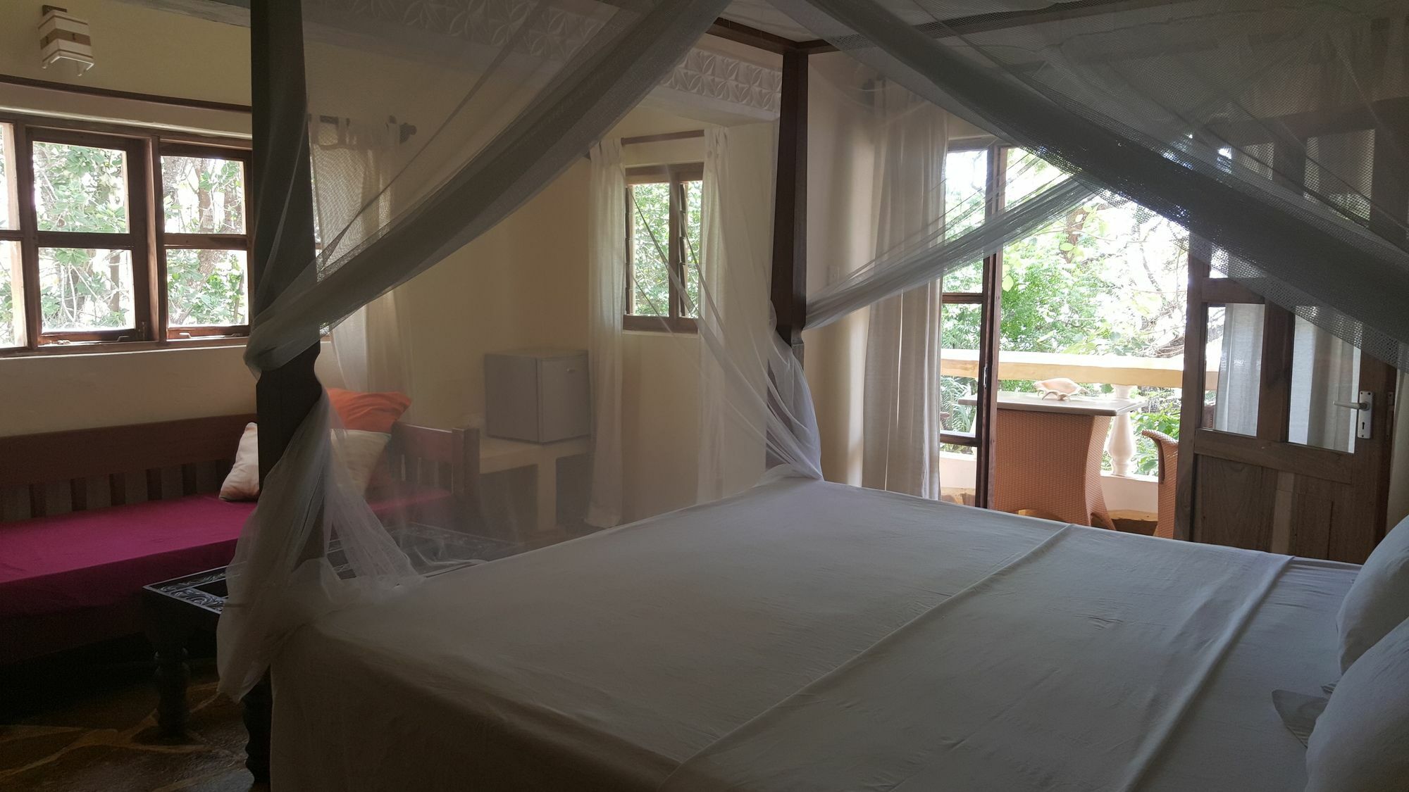 Blue Marlin Beach Hotel Diani Beach Zewnętrze zdjęcie