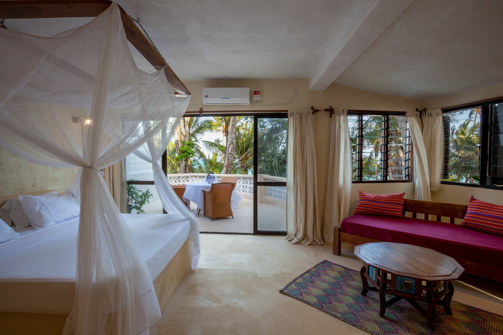 Blue Marlin Beach Hotel Diani Beach Zewnętrze zdjęcie