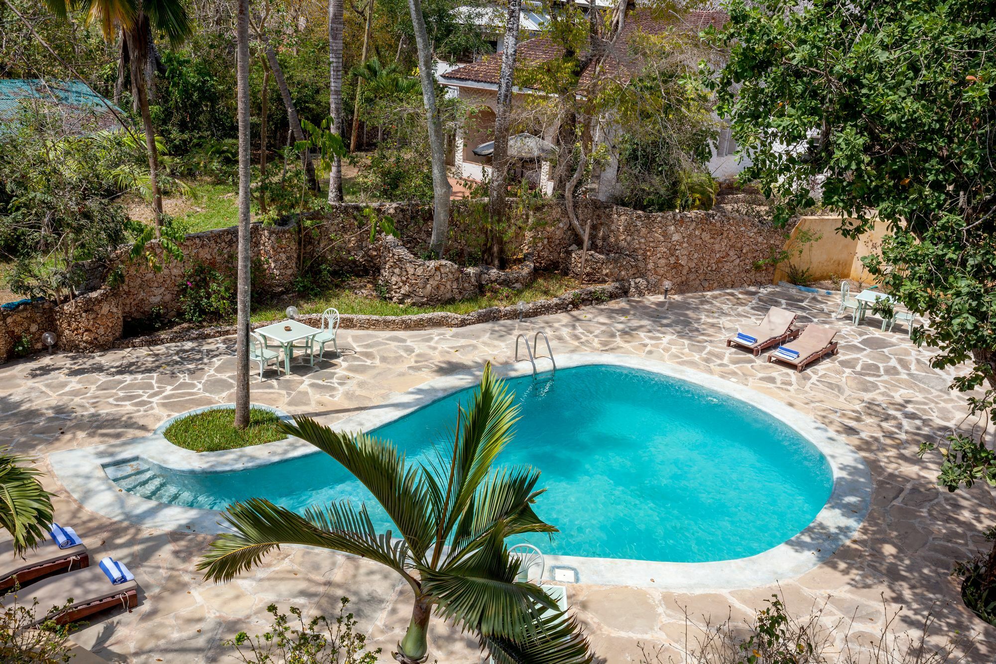 Blue Marlin Beach Hotel Diani Beach Zewnętrze zdjęcie