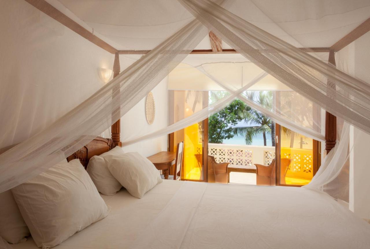 Blue Marlin Beach Hotel Diani Beach Zewnętrze zdjęcie